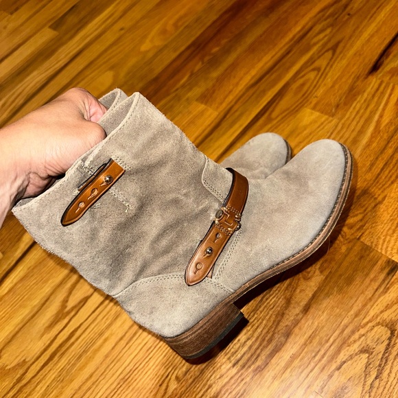 Coach Amy Boots Womens 6B Ash Tan Brown Strap Adjustable Straps Mid Calf Pull On - Picture 1 of 9